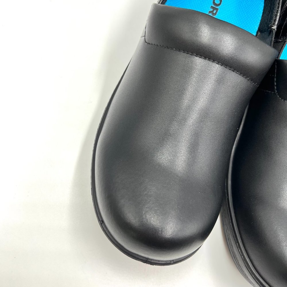 New Dr Scholls Womens Size 9 Black Leather Dynamo Slip On Work Mule Shoes Clogs‎ - Picture 3 of 13